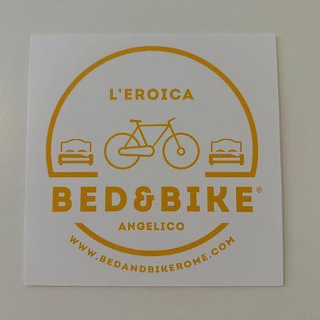 Bed&Bikerome Angelico Hotel Bagian luar foto