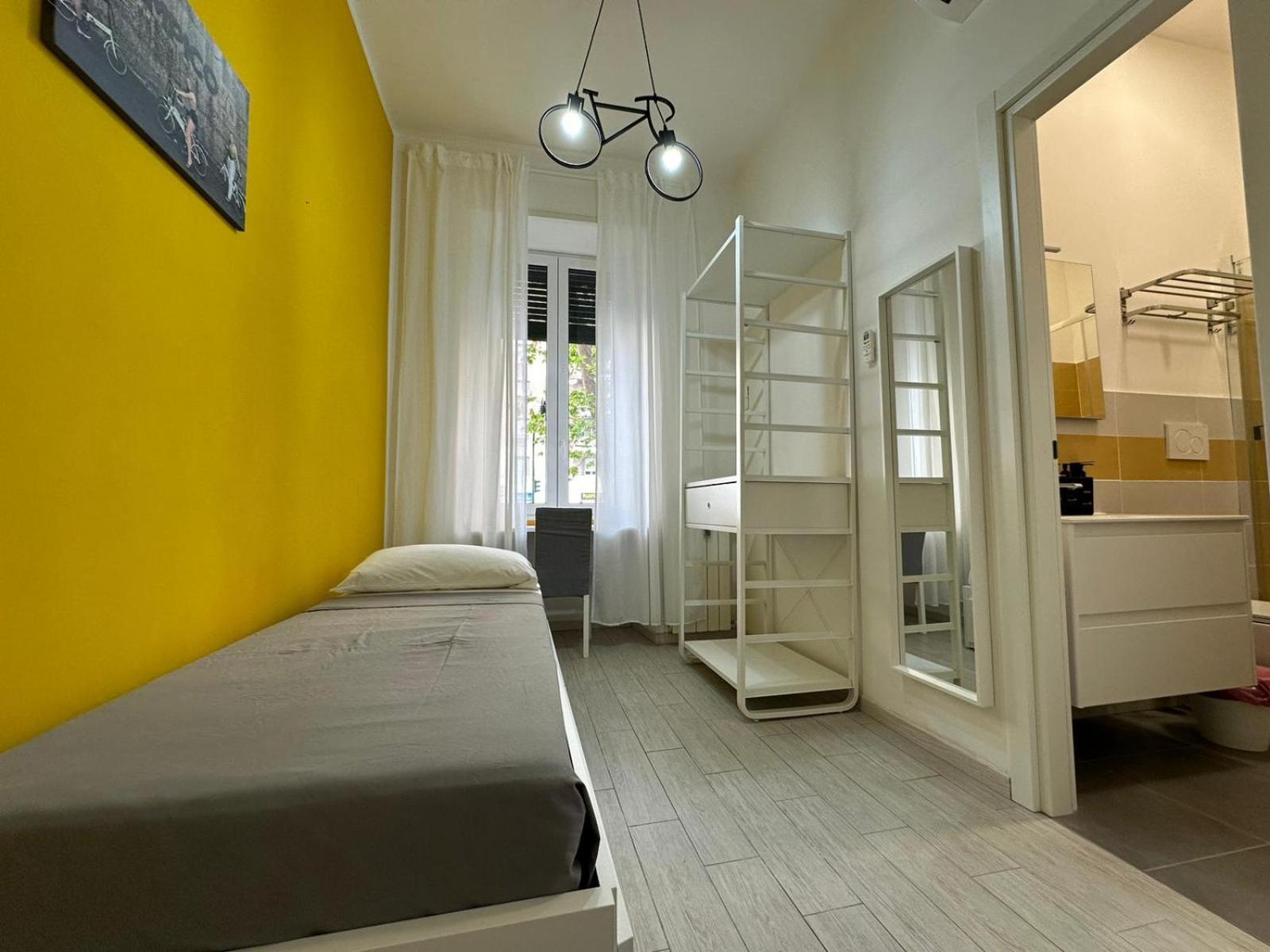 Bed&Bikerome Angelico Hotel Bagian luar foto